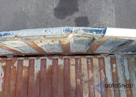 1989 GMC Sierra K2500 из США, поврежденный, VIN 2GTGK29K8K1523377